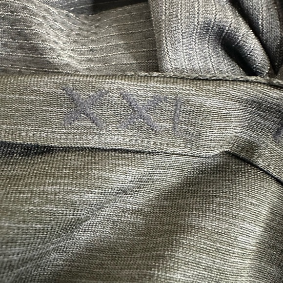 Lululemon Metal Vent Tech Short Sleeve 2.0 Deep Coal / Black XXL - Picture 2 of 5